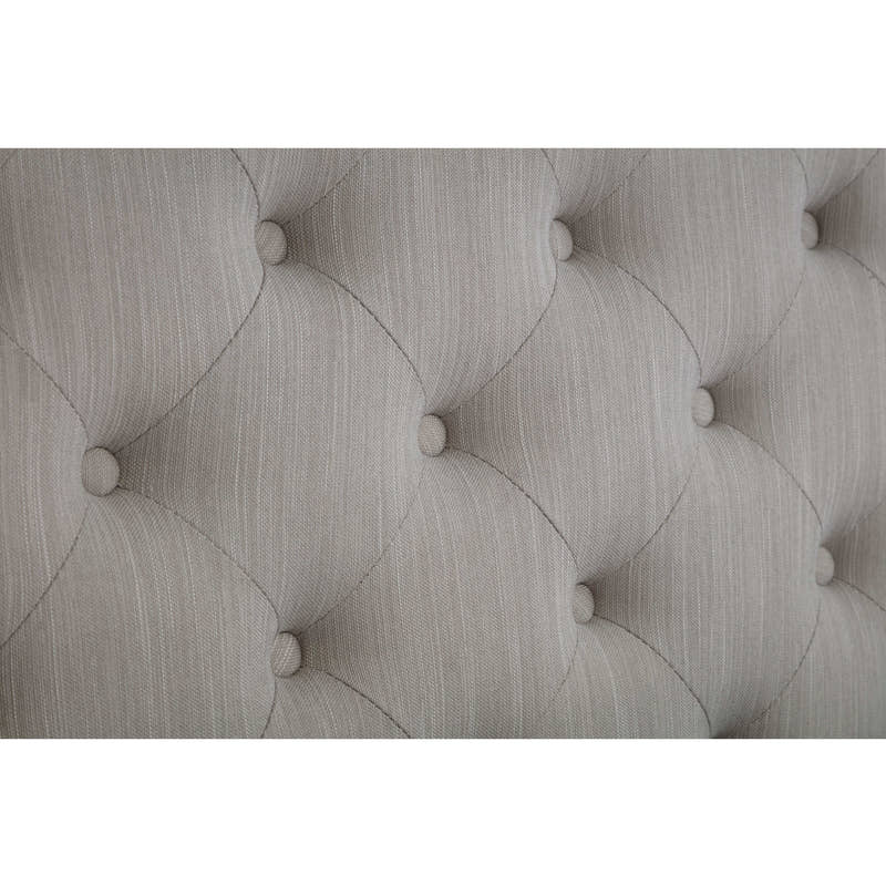 Wilton bed: deep buttoning on the light grey headboard, close up