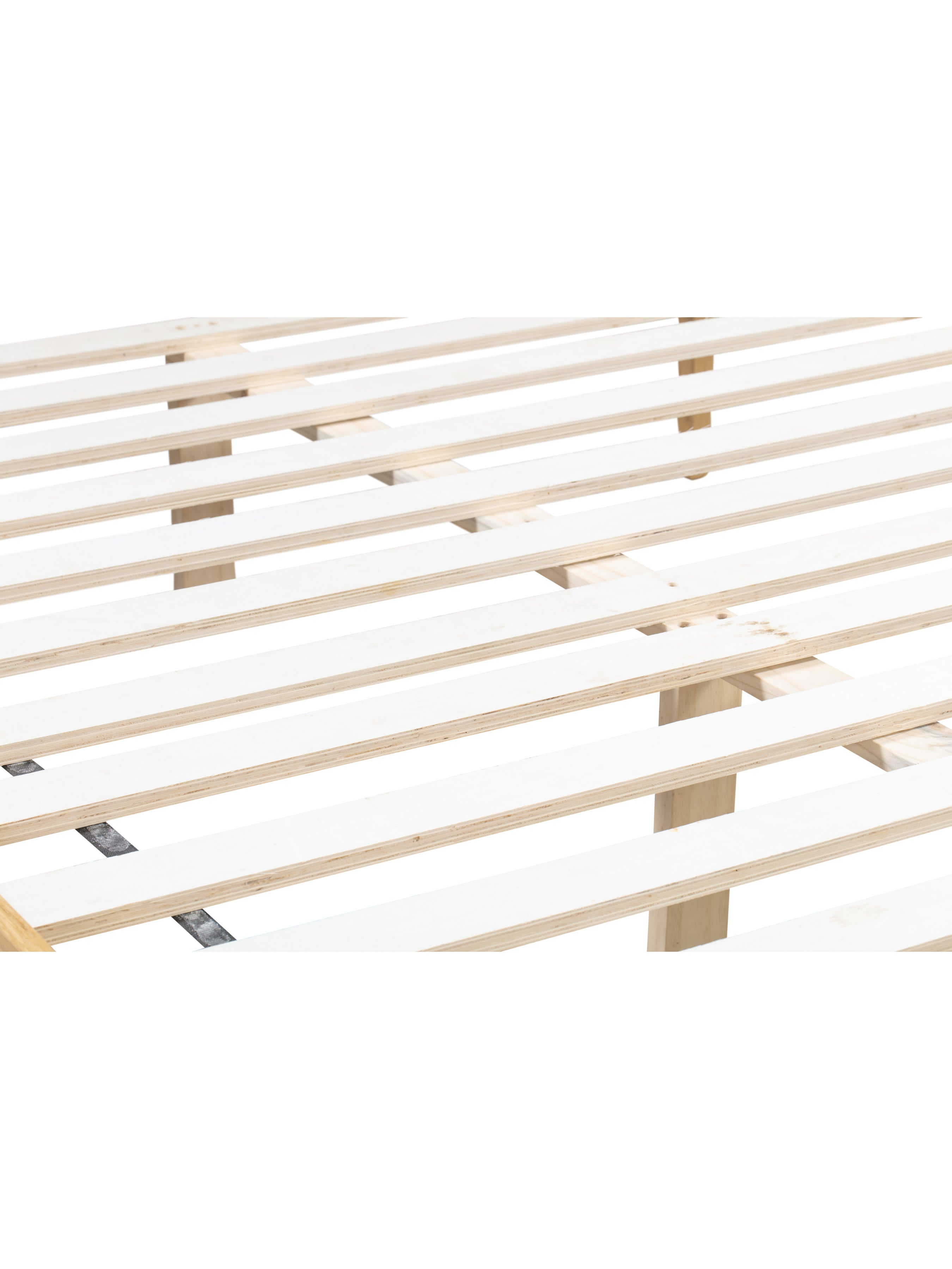 Cotswold bed: wooden slats, close up