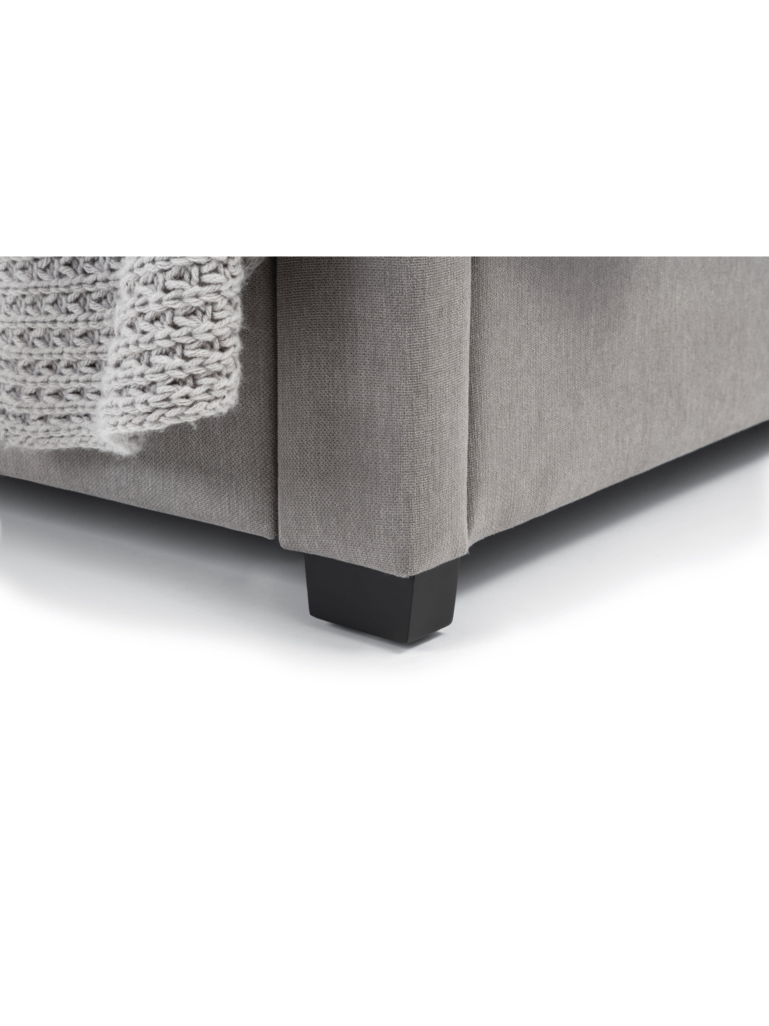 Fullerton bed: corner of the grey linen base and its foot, close up