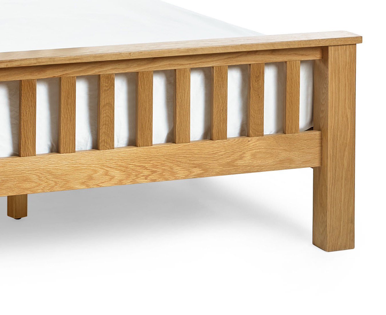 Julian Bowen Mallory oak high slatted footend and corner leg, close up